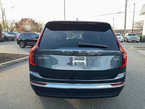 2025 Volvo XC90 Plus