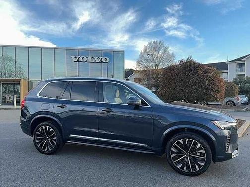 2025 Volvo XC90 Plus