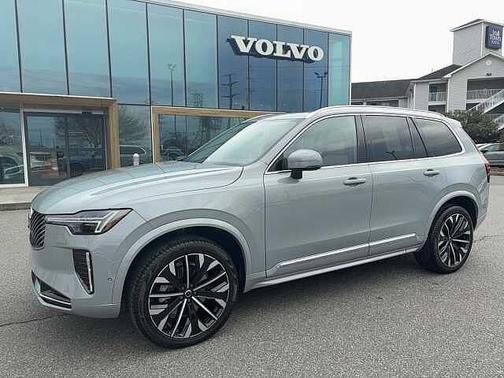 2025 Volvo XC90 Plus