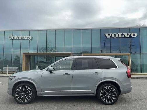 2025 Volvo XC90 Plus