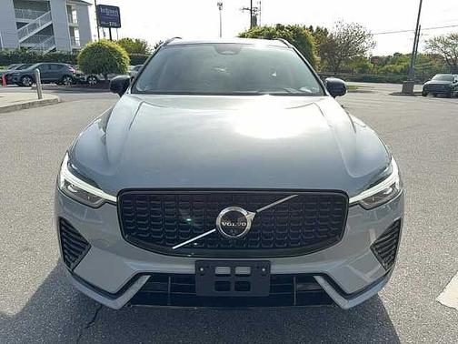 2024 Volvo XC60 Plus