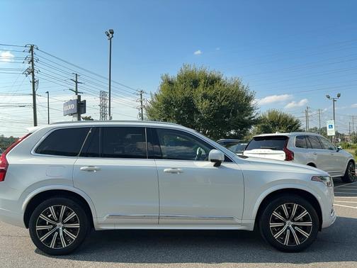 2024 Volvo XC90 B5 Core Bright