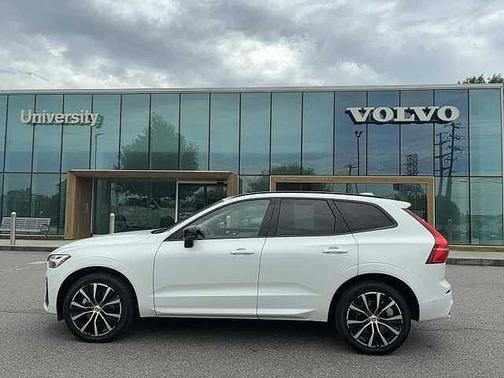 2024 Volvo XC60 Plus