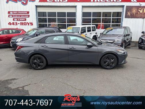 2023 Hyundai ELANTRA SEL