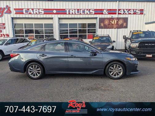 2021 Toyota Avalon XLE