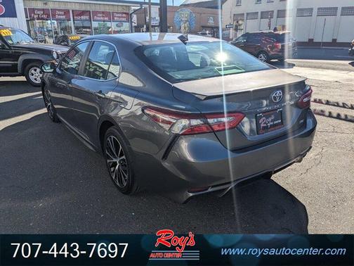 2019 Toyota Camry SE