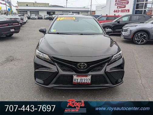 2021 Toyota Camry SE