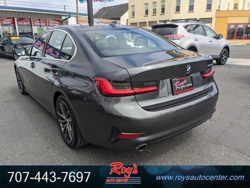 2019 BMW 330 i