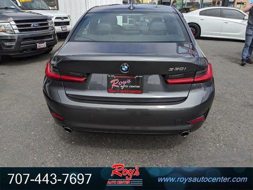 2019 BMW 330 i