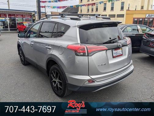 2017 Toyota RAV4 SE