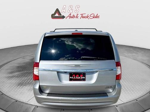 2014 Chrysler Town & Country Touring