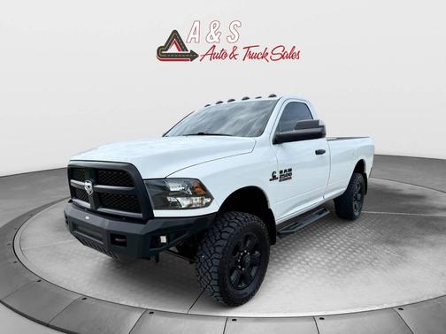 2018 RAM 2500 Tradesman Regular Cab 4x4 8' Box