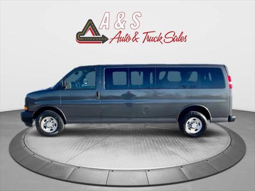 2017 Chevrolet Express 3500 LS