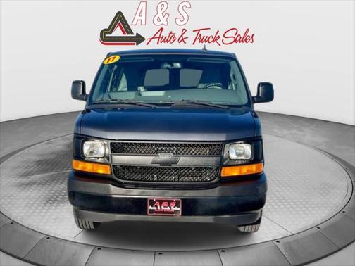 2017 Chevrolet Express 3500 LS