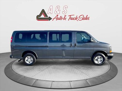 2017 Chevrolet Express 3500 LS
