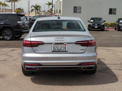 2022 Audi A4 40 Premium