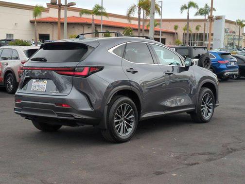 2025 Lexus NX 350h Premium