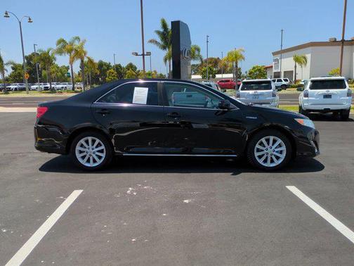 2013 Toyota Camry Hybrid XLE