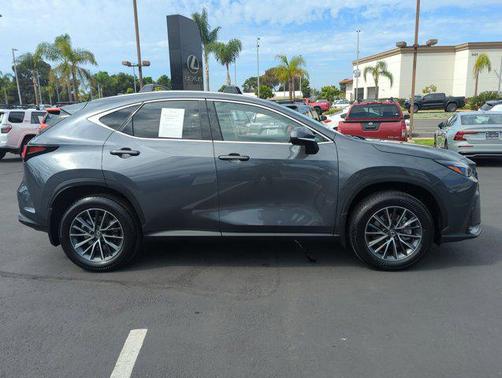 2025 Lexus NX 350h Premium