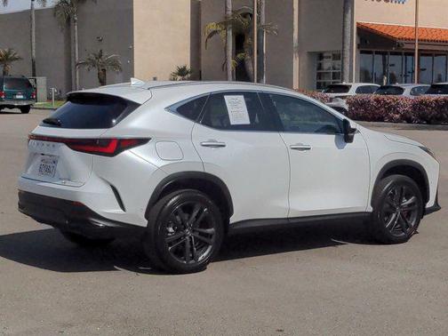 2022 Lexus NX 450h+ Luxury