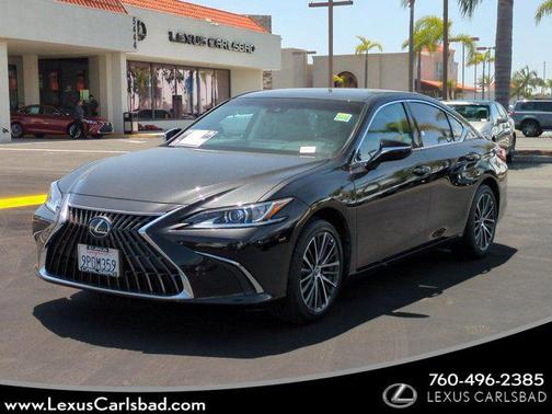2025 Lexus ES 300h Base