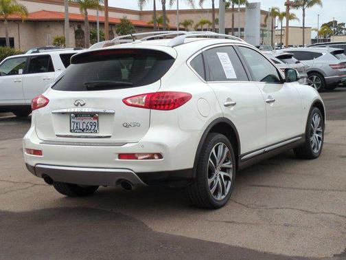 2017 INFINITI QX50 Base