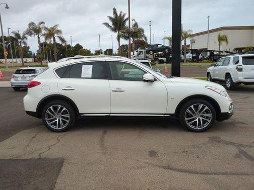2017 INFINITI QX50 Base