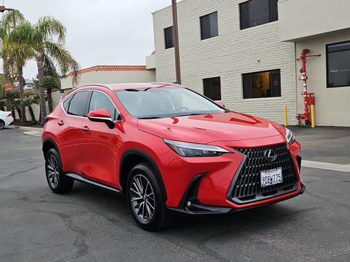 2022 Lexus NX 350h Premium