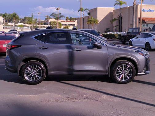 2025 Lexus NX 350h Premium