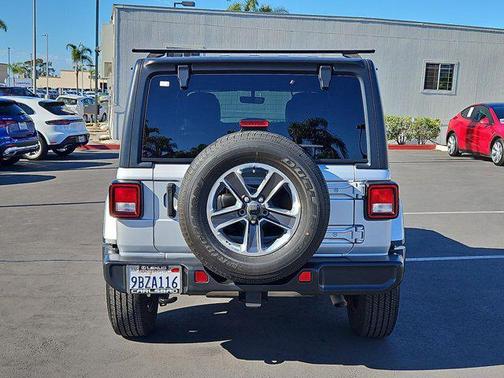 2022 Jeep Wrangler Unlimited Sahara