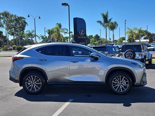 2025 Lexus NX 350h Premium