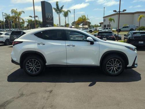 2025 Lexus NX 350h Premium