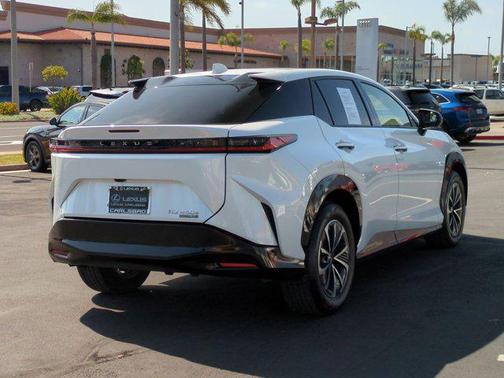 2024 Lexus RZ 450e Premium