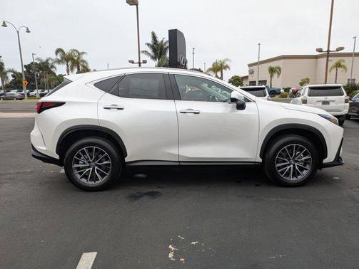 2025 Lexus NX 350h Premium