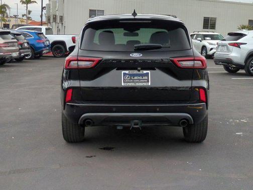 2023 Ford Escape ST-Line Elite