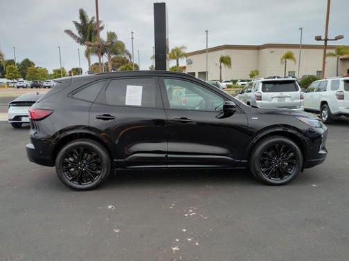 2023 Ford Escape ST-Line Elite