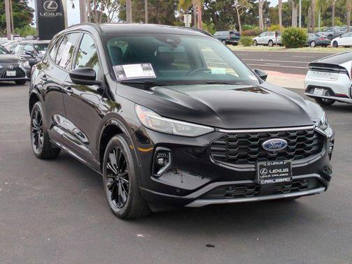 2023 Ford Escape ST-Line Elite