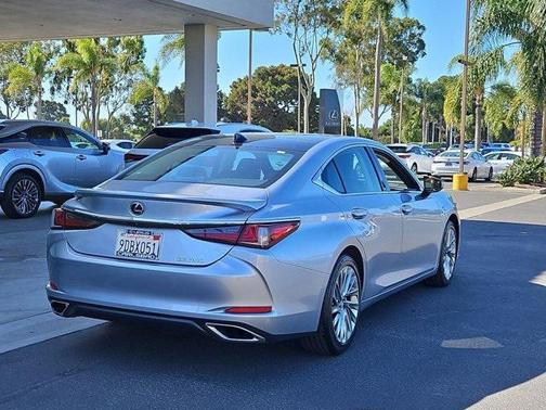 2022 Lexus ES 350 Luxury