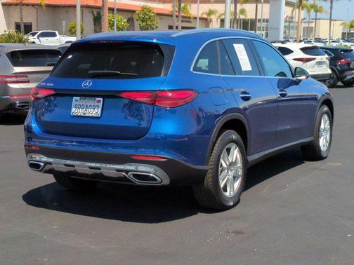 2025 Mercedes-Benz GLC 300 Base