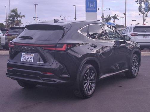 2025 Lexus NX 350h Premium