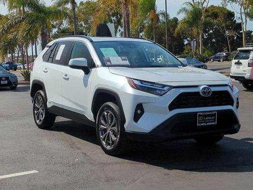 2024 Toyota RAV4 Hybrid XLE Premium