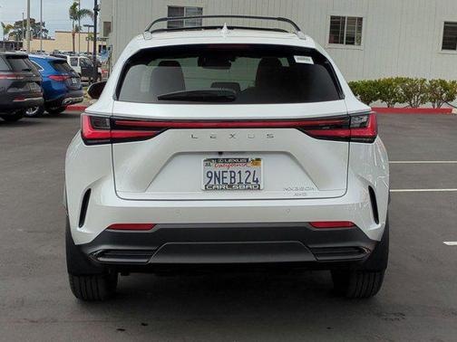2025 Lexus NX 350h Premium