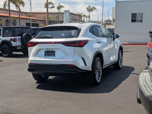 2025 Lexus NX 350h Luxury