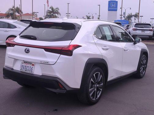 2021 Lexus UX 250h Base