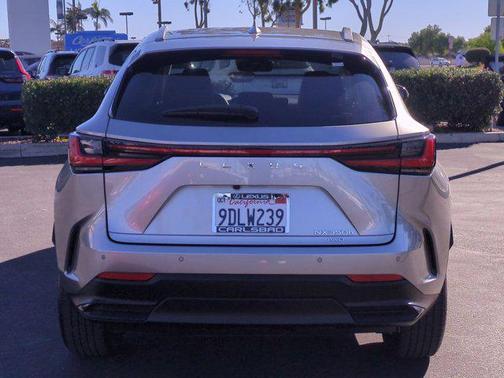 2022 Lexus NX 350h Premium