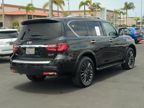 2024 INFINITI QX80 SENSORY AWD
