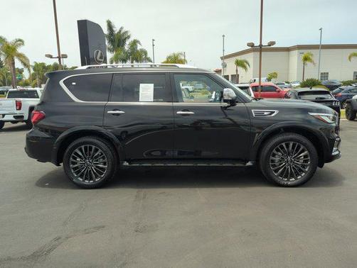 2024 INFINITI QX80 SENSORY AWD