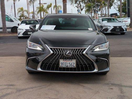 2023 Lexus ES 300h Base