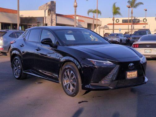2023 Lexus RZ 450e Premium