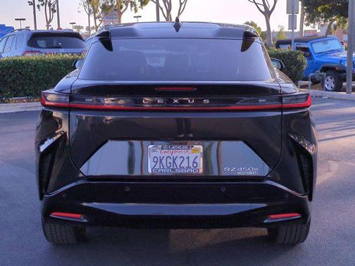 2023 Lexus RZ 450e Premium